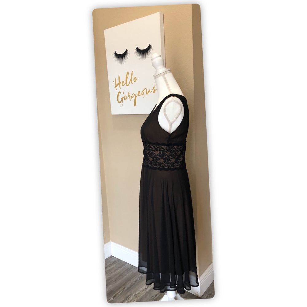 Beautiful Black Dress - Picture 3 of 8